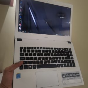 Alternative view of Acer E5-473 i5 5200U/8GB/SSD 120G New 98%