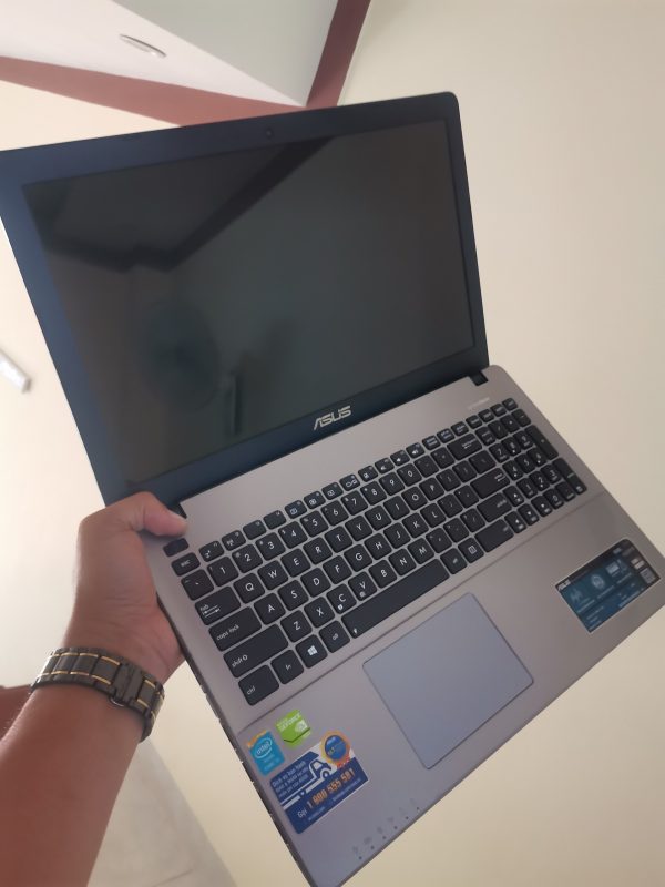 Asus X550L i5 4200U/4G/500G VGA rời 2G
