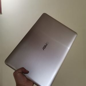 Alternative view of Asus A556UR-DM083D i5 6200U/4G/SSD 128G/VGA 2Gb