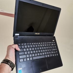 Alternative view of Asus X401A B830/4G/320Gb