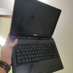 Alternative view of Asus X42F i5 560M/4G/320Gb