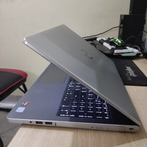 Alternative view of Dell Inspiron 5559 i5 6200U/8G/SSD 256G/VGA 2Gb