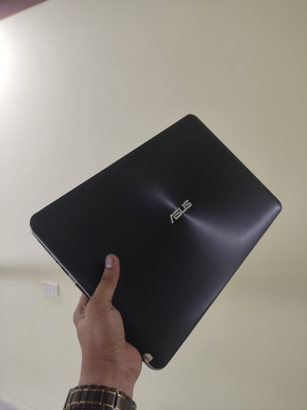 Asus X555U i5 6200U/4G/SSD 128G/VGA 2Gb