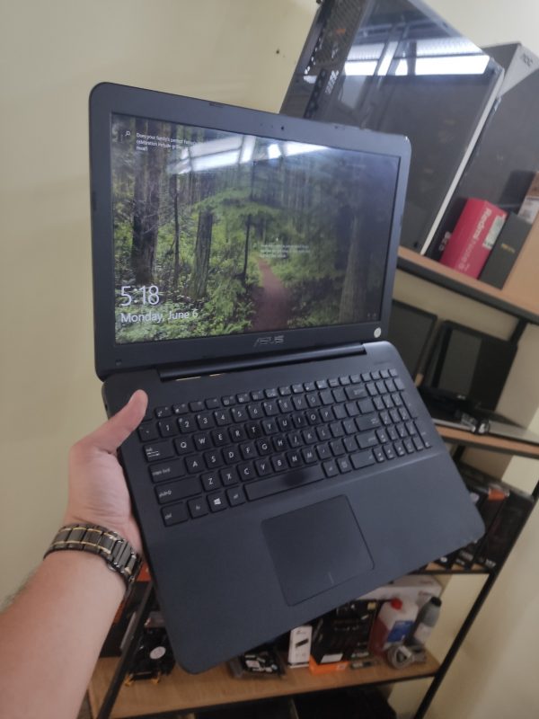 Asus X554LA i3 5010U/4G/SSD 128G