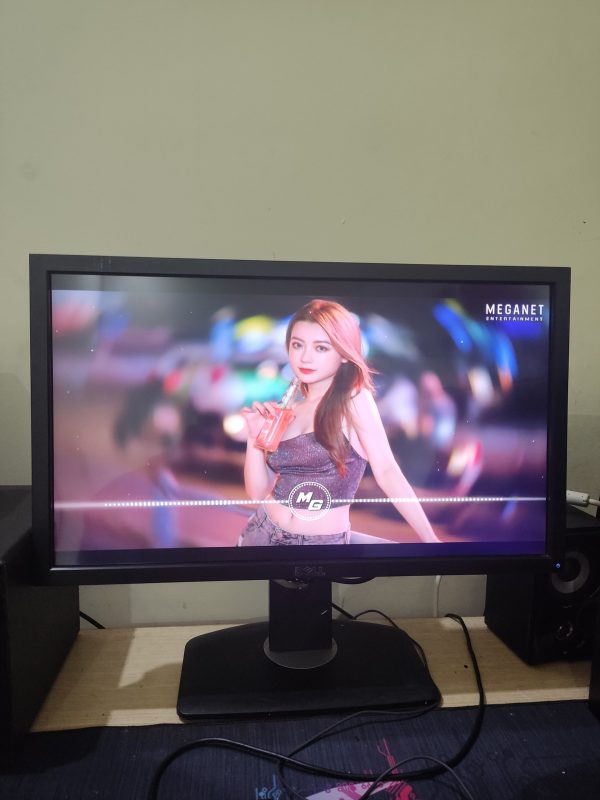 Dell UltraSharp U2311H 23inch, IPS, xoay 360
